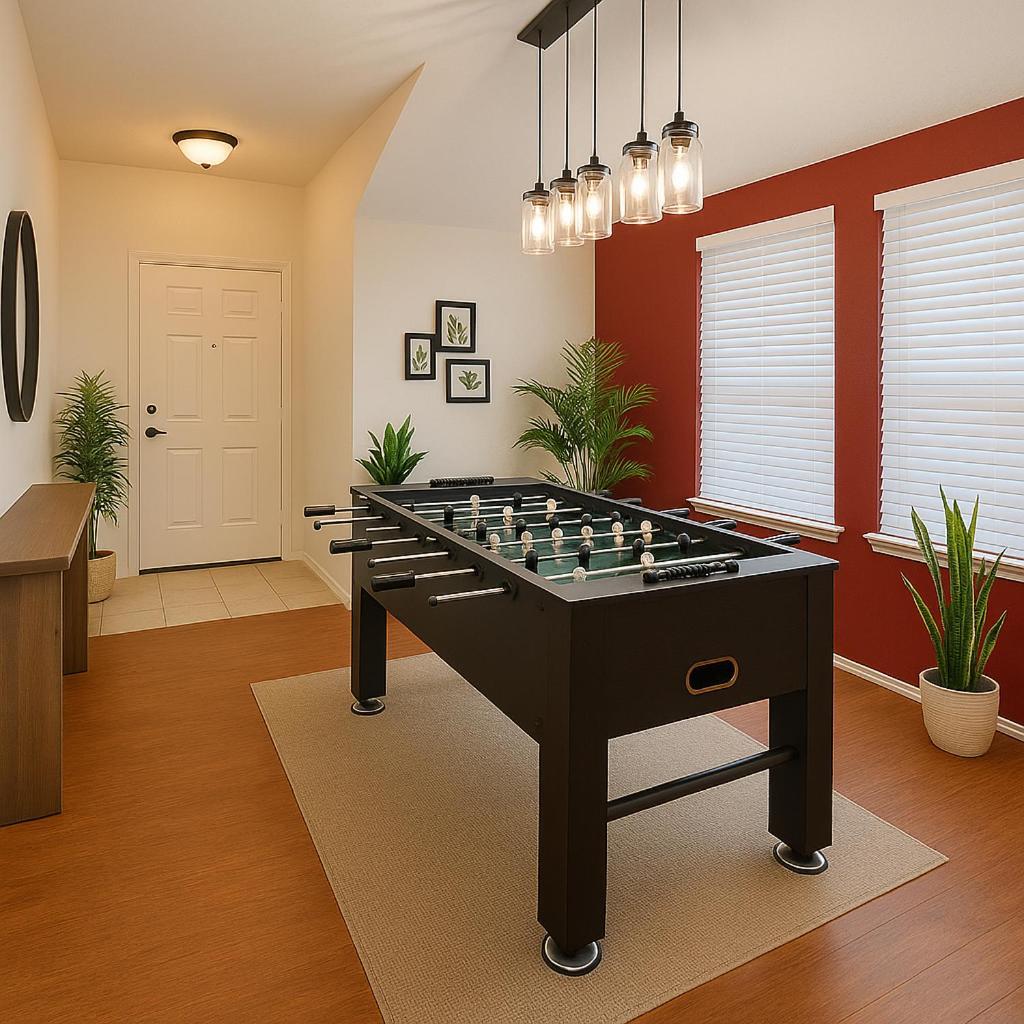 Work, Play & Stay King Bed With Foosball! Aubrey Exteriör bild